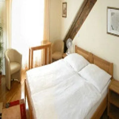 Verona House Отель Прага